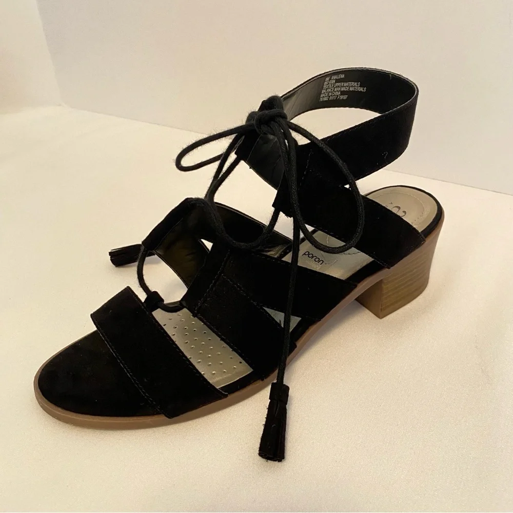 A.N.A. A New Approach Lena Faux Suede Strappy Lace-Up Sandal Shoe Size 8